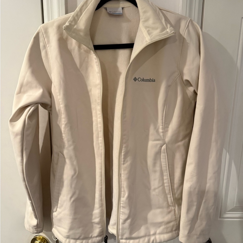 Columbia Women's Off-White Ski Jacket